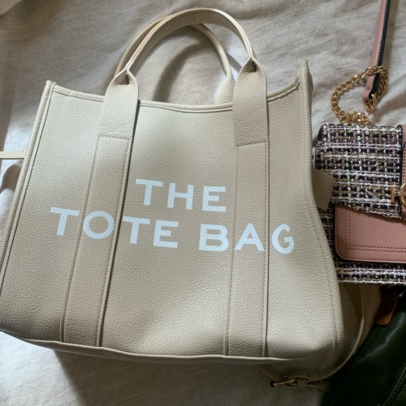 Purse bundle. Price for all! - Picture 2 of 6